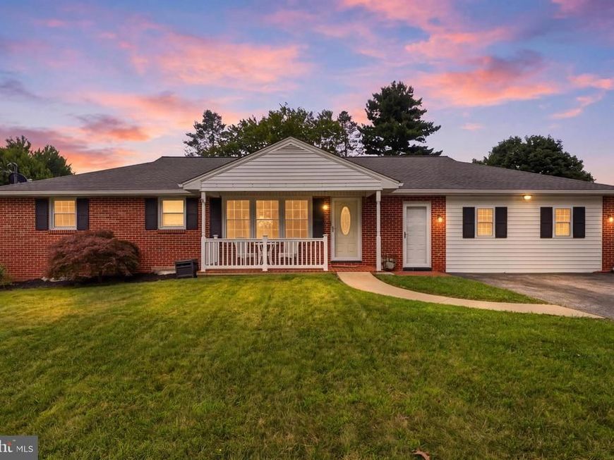 116 E Clearview Drive, Shrewsbury, PA 17361 Main Photo