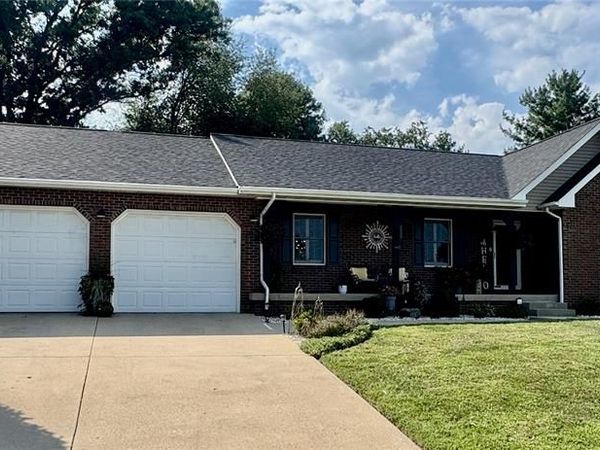 1201 Joshu Court , Greenville, IL 62246
