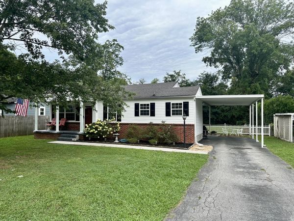 208 Gracie Avenue, Fort Oglethorpe, GA 30742