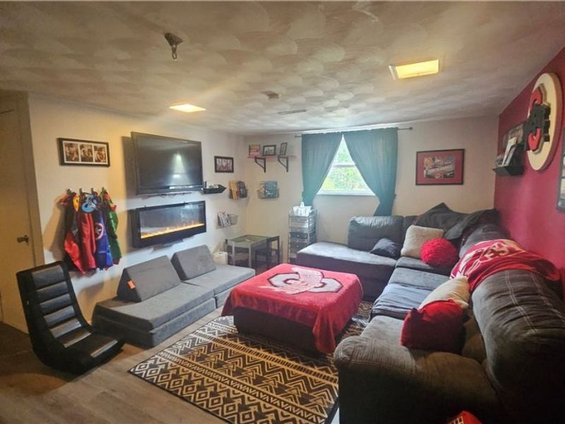 2654 Lafayette Boulevard, Steubenville, OH 43953 Photo 32