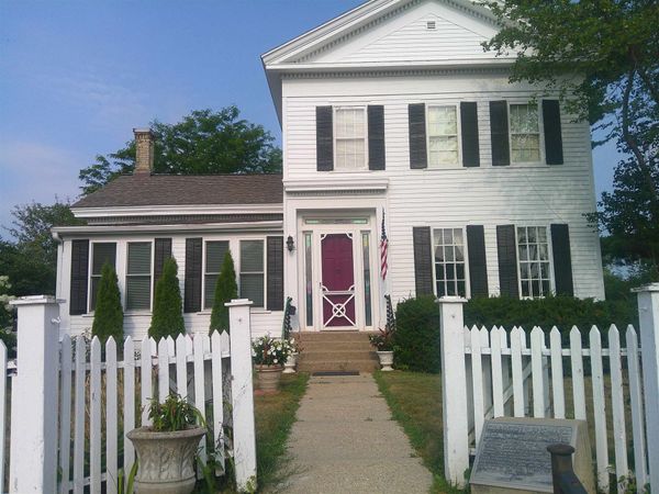 825 Oak Street, Wisconsin Dells, WI 53965