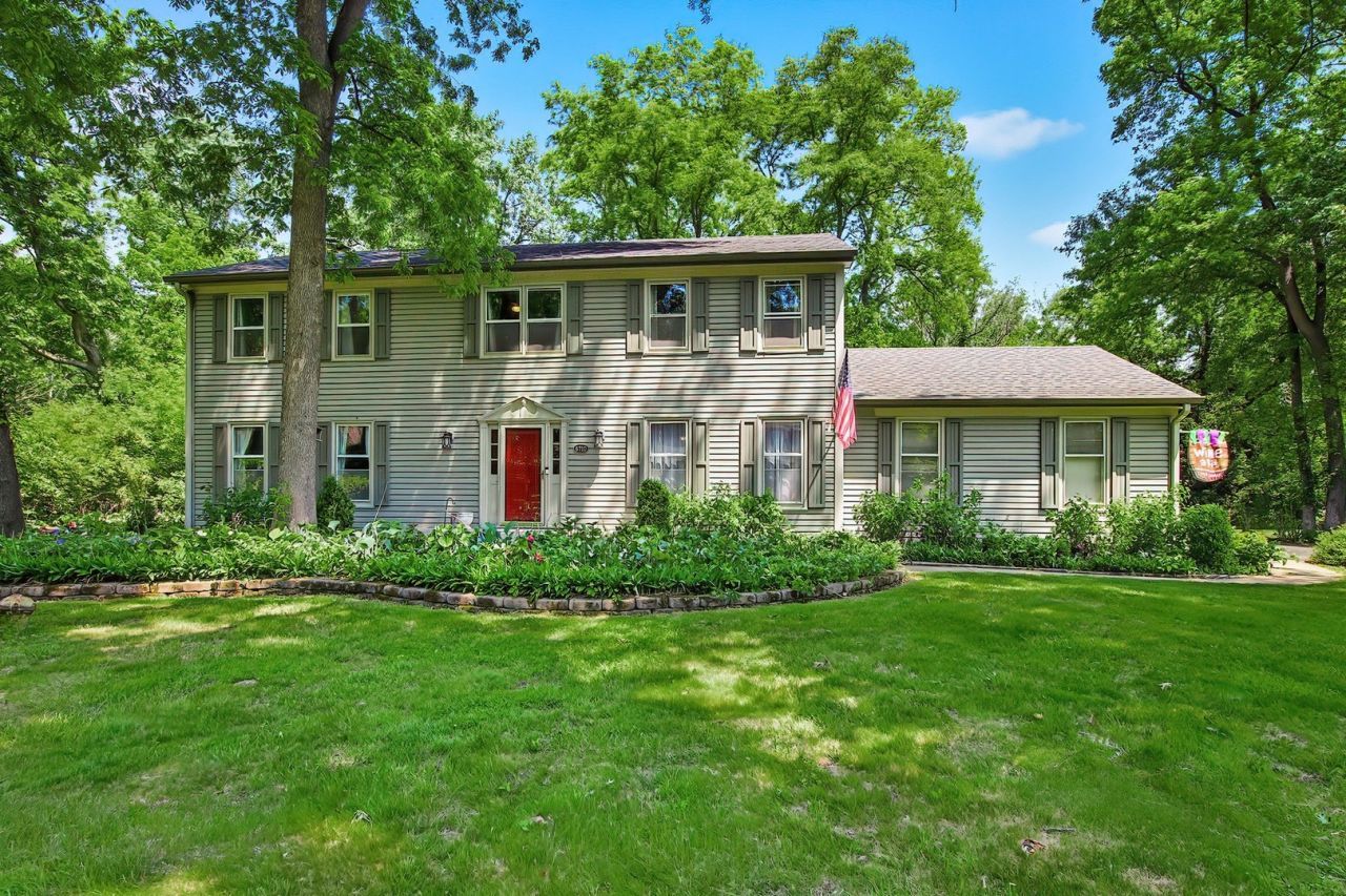 6710 Connecticut Trail , Crystal Lake, IL 60012 Main Photo