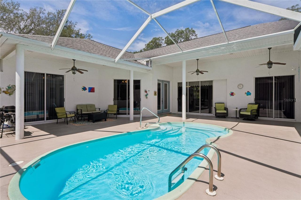 12408 Kanawha Drive, Weeki Wachee, FL 34614 Photo