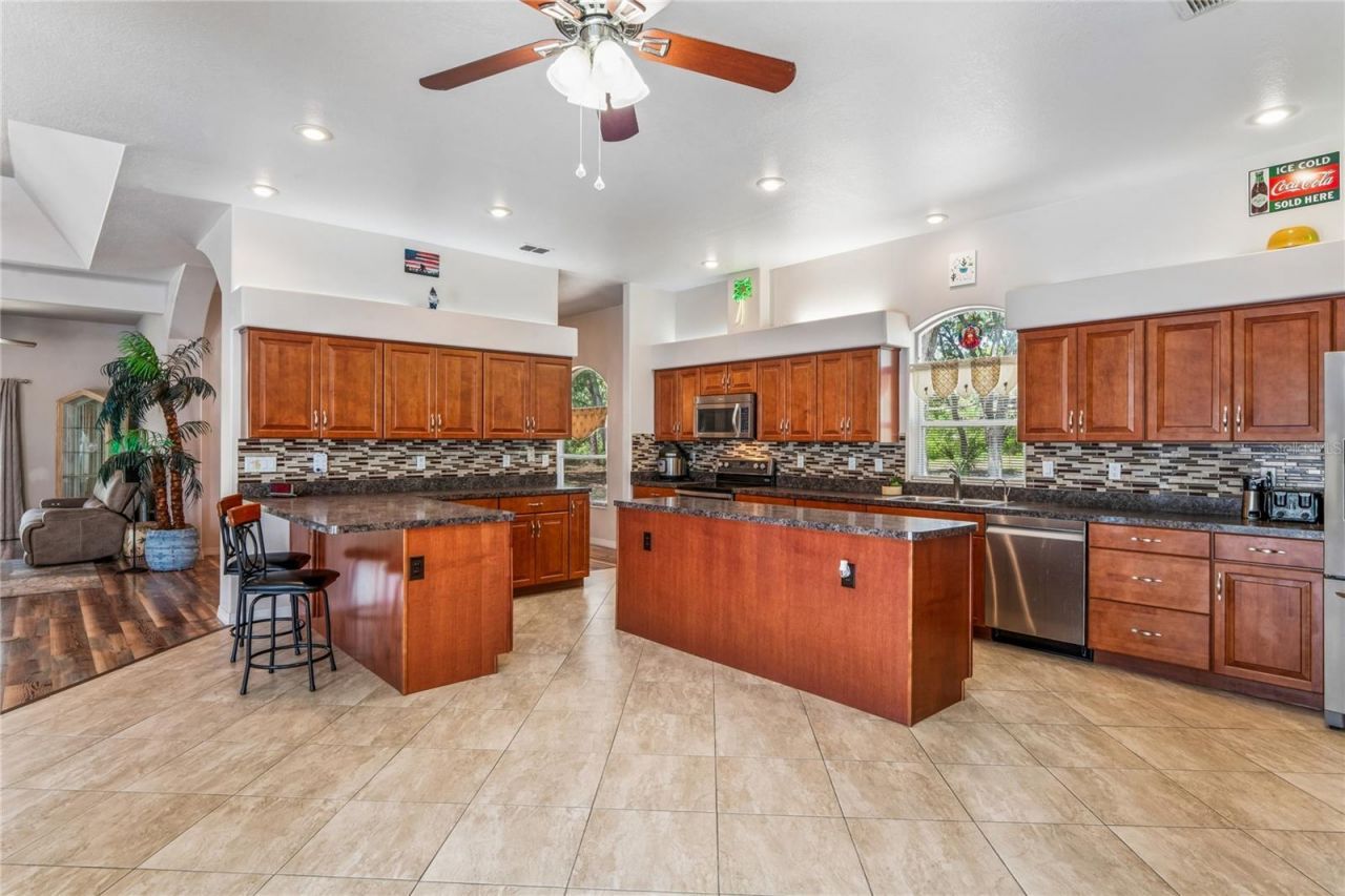 12408 Kanawha Drive, Weeki Wachee, FL 34614 Photo