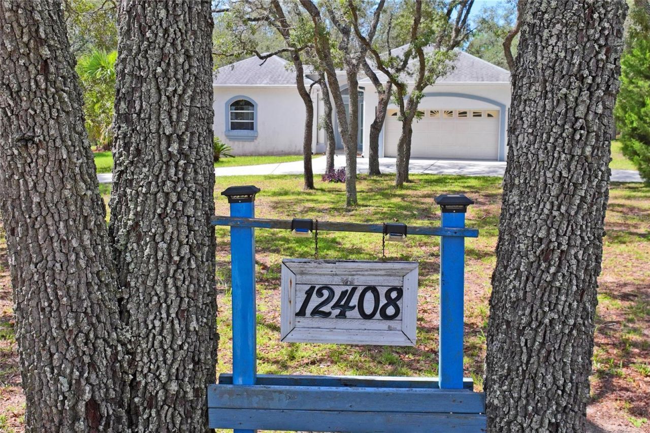 12408 Kanawha Drive, Weeki Wachee, FL 34614 Photo