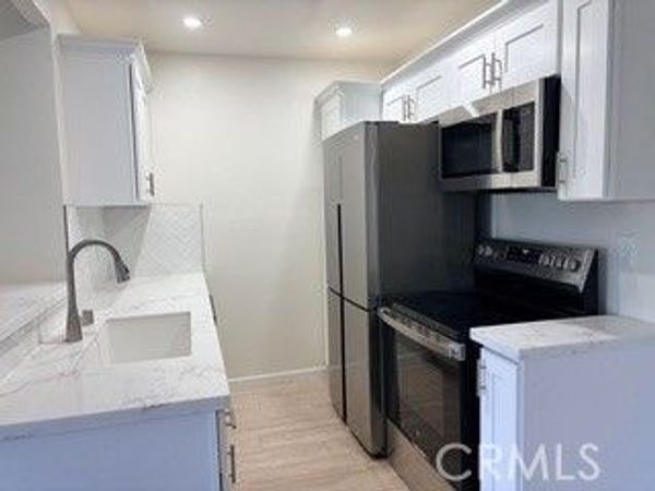 8163 Redlands, Unit 72, Playa Del Rey, CA 90293
