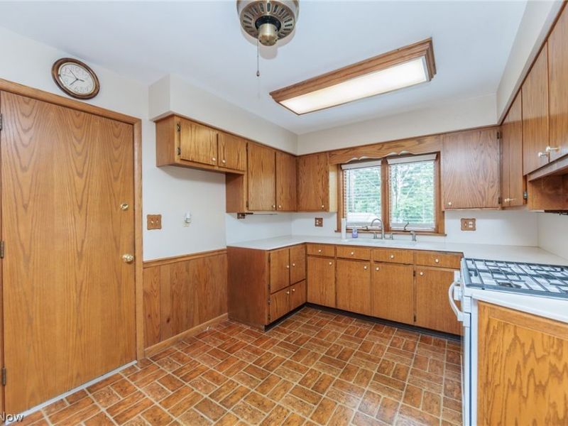 2568 16th Street, Cuyahoga Falls, OH 44223 Photo 11
