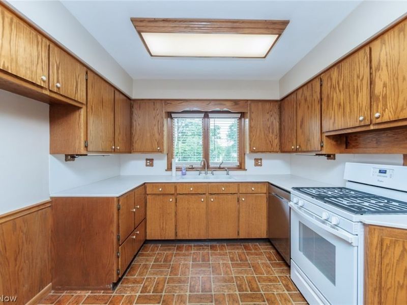 2568 16th Street, Cuyahoga Falls, OH 44223 Photo 12