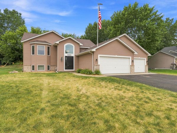 8182 Lori Lane, Woodbury, MN 55125