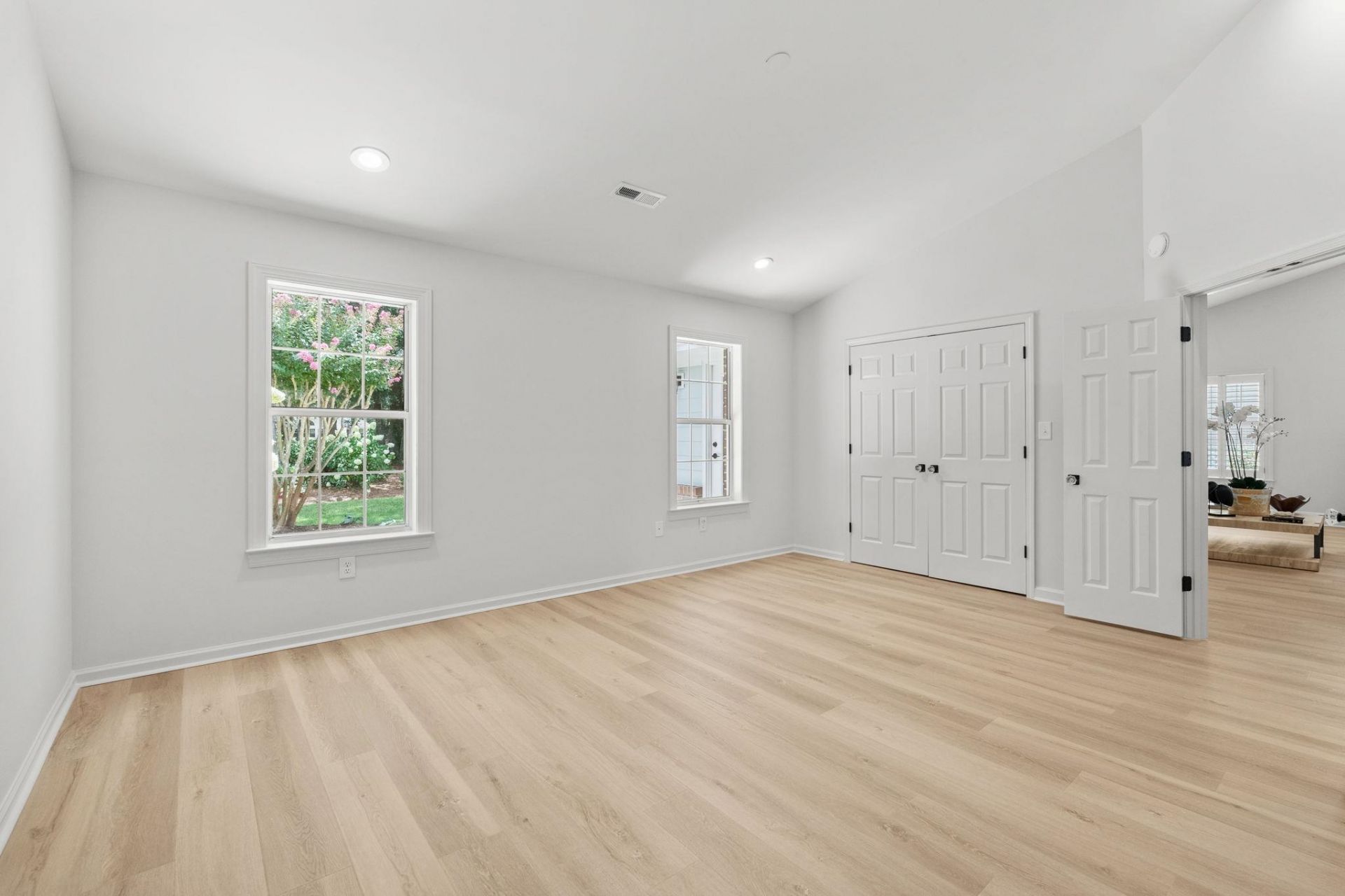 168 Mackinley Circle Photo 42
