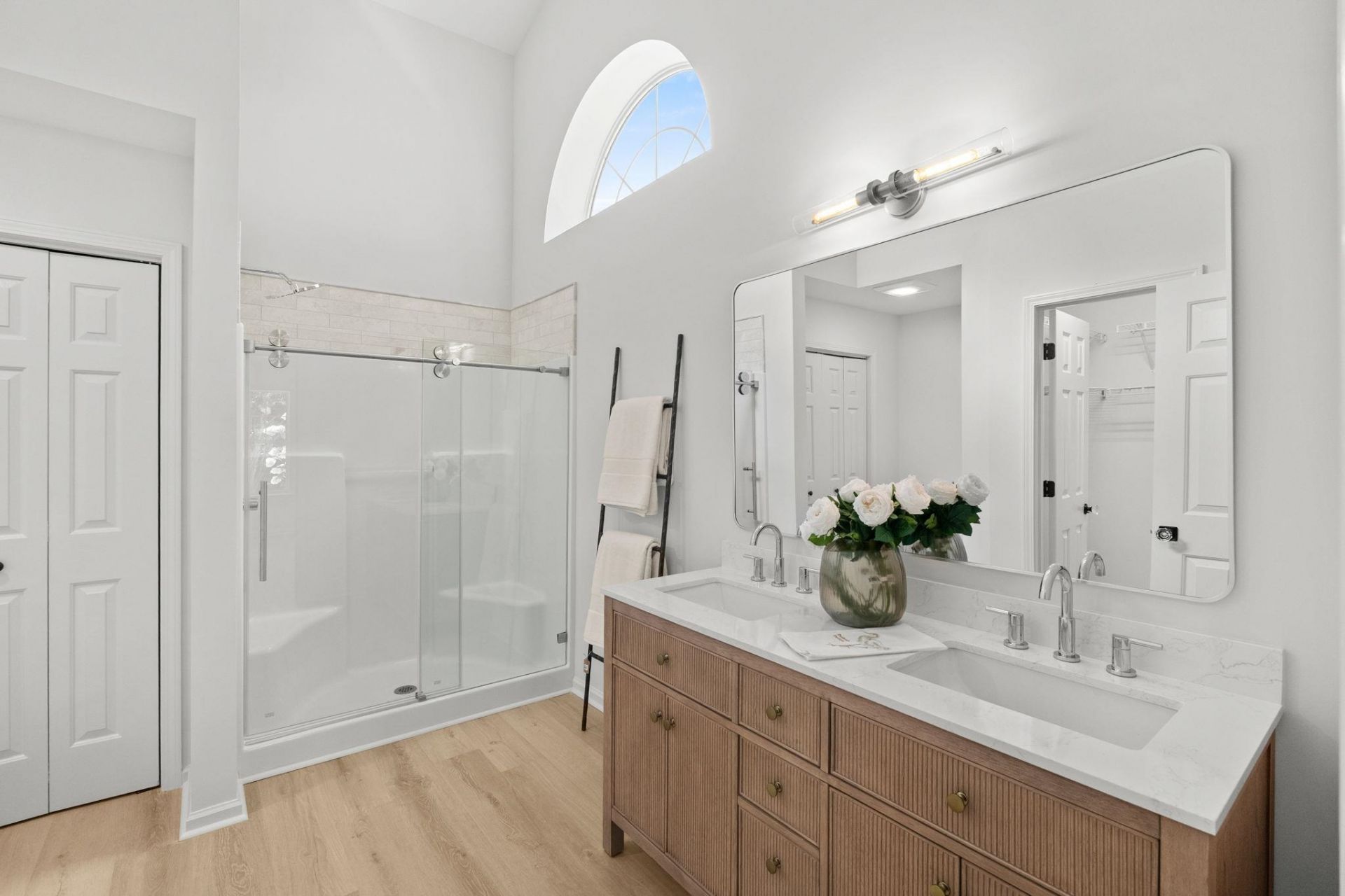 168 Mackinley Circle Photo 44