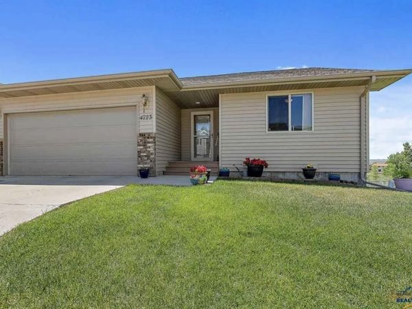 4723 PATRICIA ST, Rapid City, SD 57703