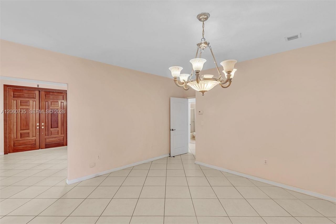 279 NW 119th Ave. , Miami, FL 33182 Photo