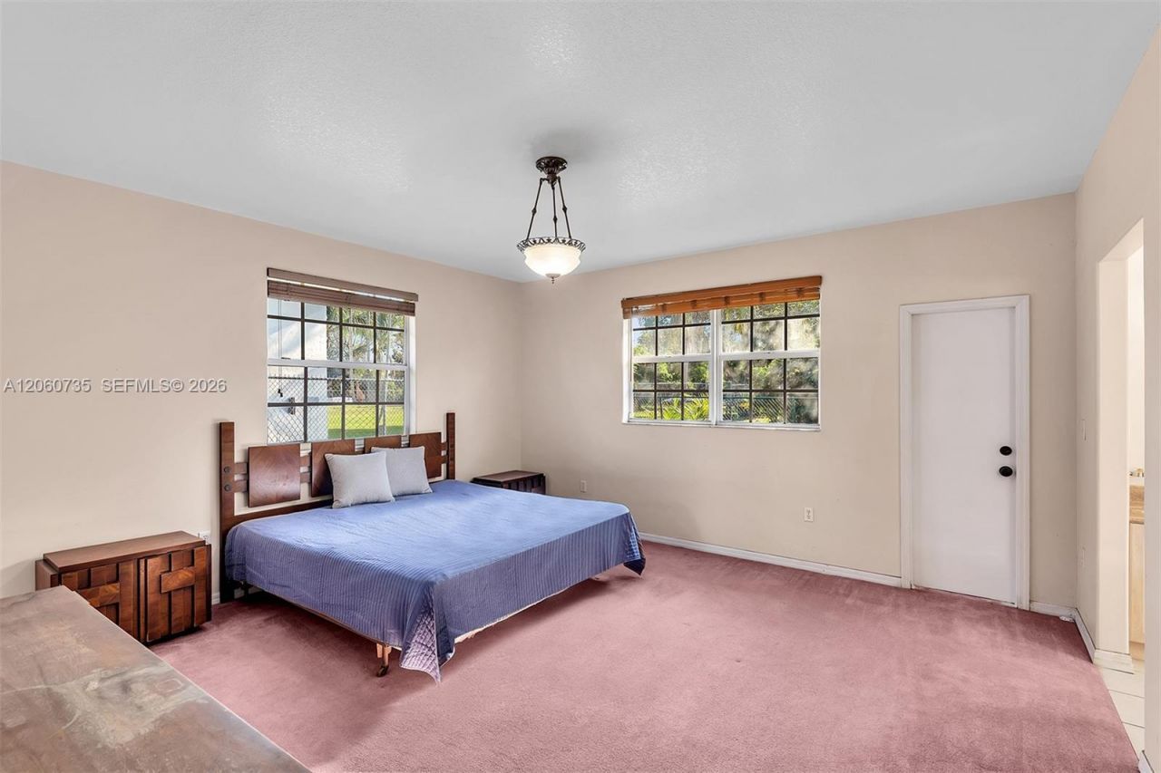 279 NW 119th Ave. , Miami, FL 33182 Photo