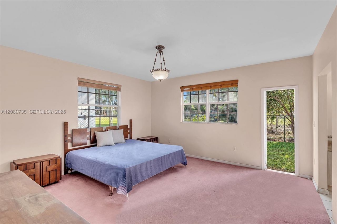 279 NW 119th Ave. , Miami, FL 33182 Photo