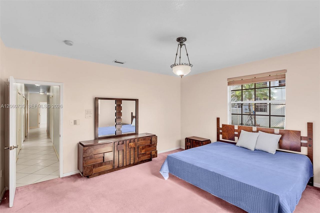 279 NW 119th Ave. , Miami, FL 33182 Photo