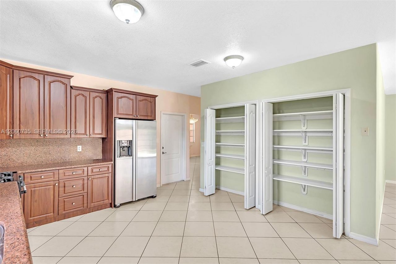 279 NW 119th Ave. , Miami, FL 33182 Photo