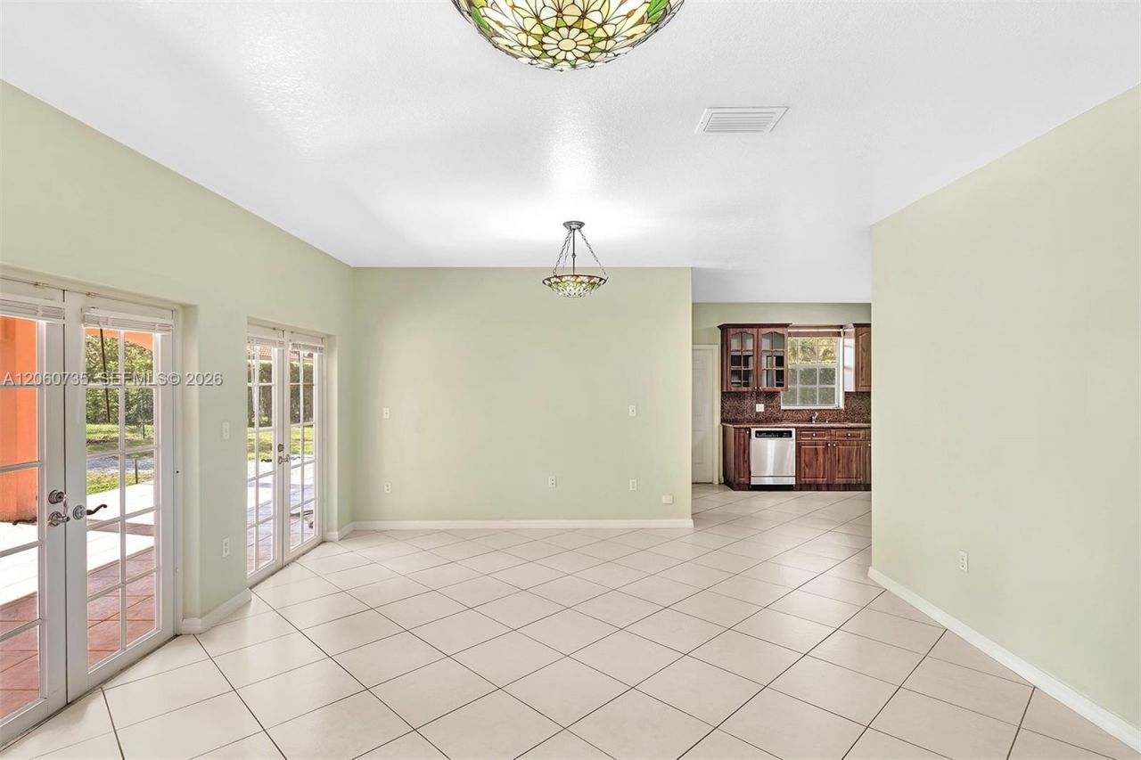 279 NW 119th Ave. , Miami, FL 33182 Photo