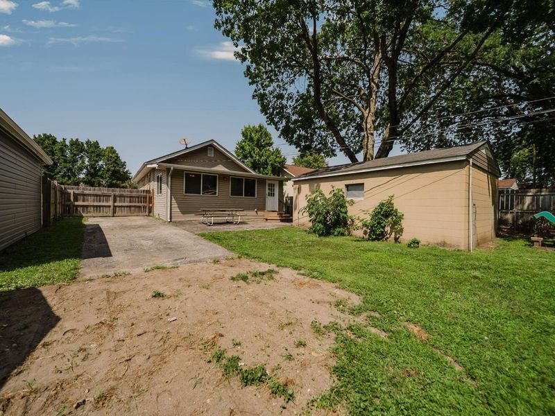 2483 Valleyview Drive, Columbus, OH 43204 Photo 70