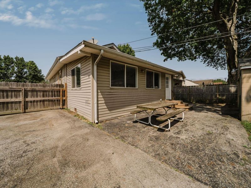2483 Valleyview Drive, Columbus, OH 43204 Photo 71