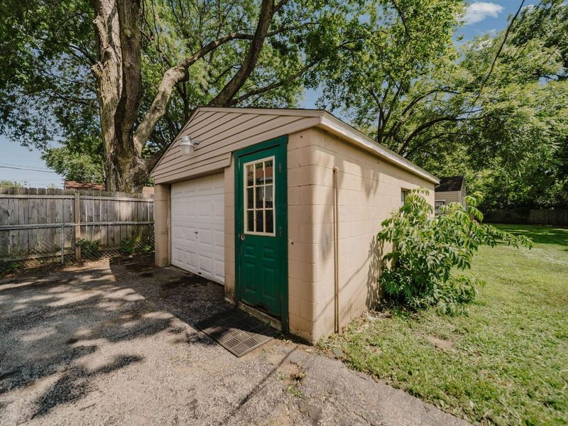 2483 Valleyview Drive, Columbus, OH 43204 Photo 73