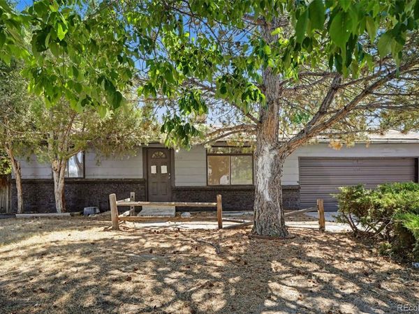 3034 S Laredo Circle, Aurora, CO 80013