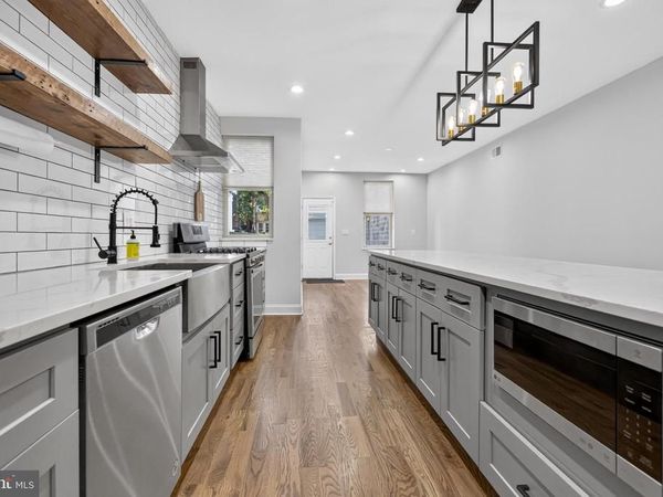 3113 W MONTGOMERY AVENUE, PHILADELPHIA, PA 19121