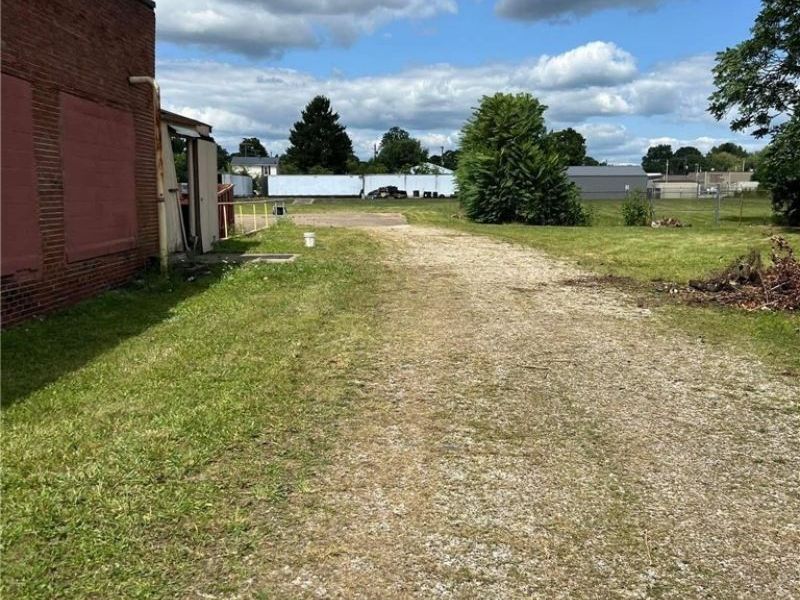 1148 Walnut Street, Coshocton, OH 43812 Photo 3