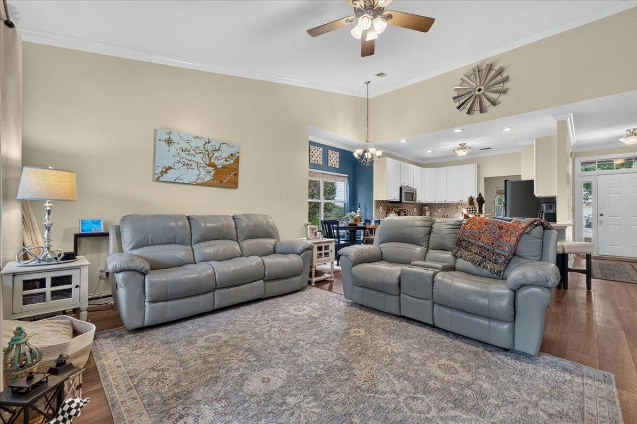 4968 Franconia Drive Photo 8