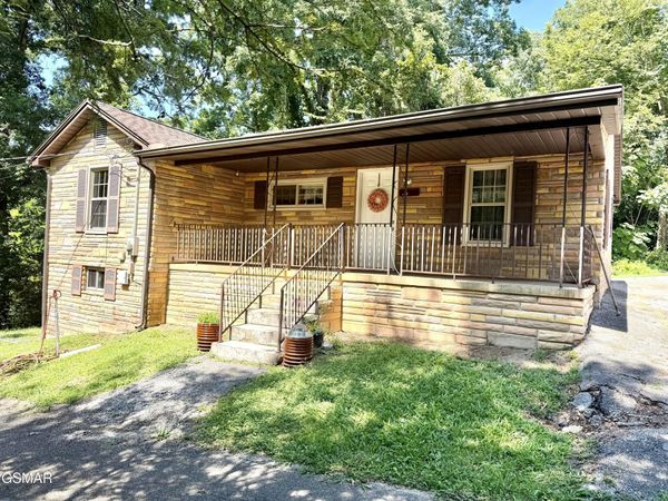 4906 Shady Road, Strawberry Plains, TN 37871