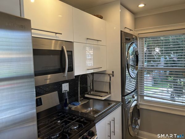 300 Bld #94 North Bishop, Unit 26, Bridgeport, CT 06610