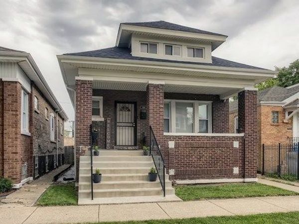 5741 S Artesian Avenue , Chicago, IL 60629