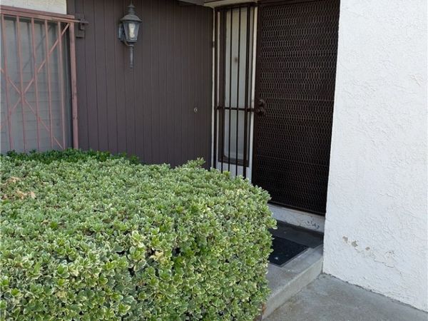 2062 Locust Court, San Bernardino, CA 92404