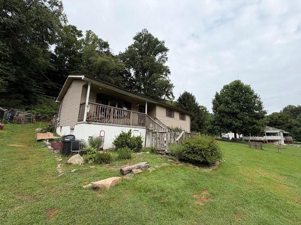 150 HUNTER ADN, NAOMA, WV 25140