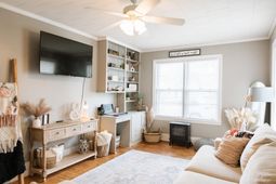 476 N Railroad Avenue photo 4