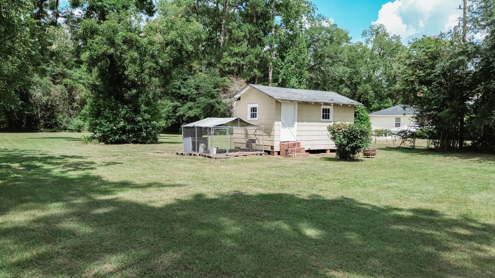 476 N Railroad Avenue Photo 23