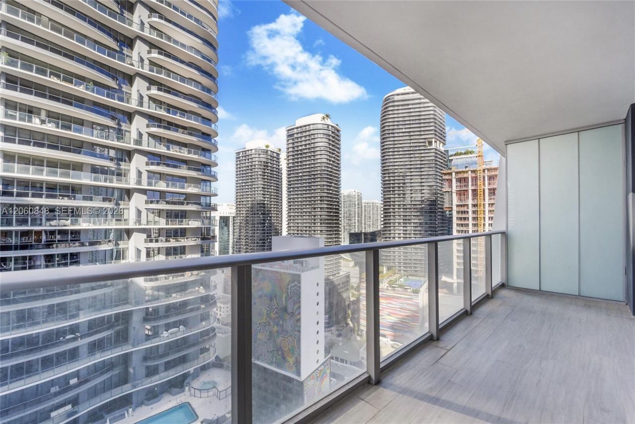 1010 Brickell Ave, Unit 2708, Miami, FL 33131 Photo