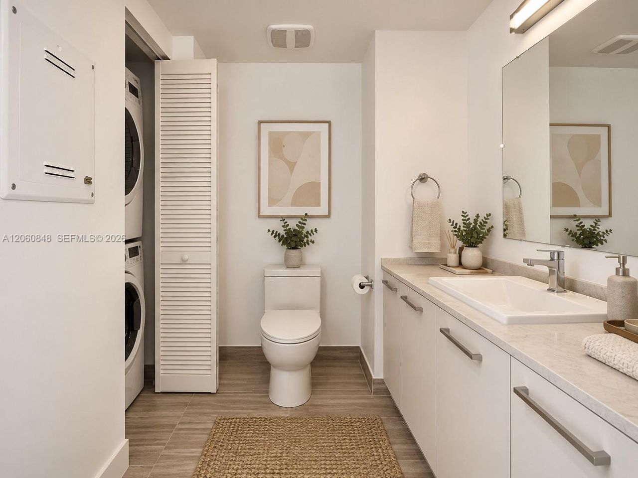 1010 Brickell Ave, Unit 2708, Miami, FL 33131 Photo