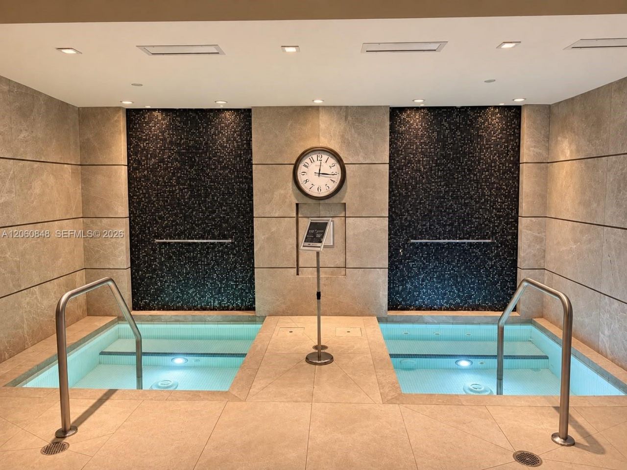 1010 Brickell Ave, Unit 2708, Miami, FL 33131 Photo