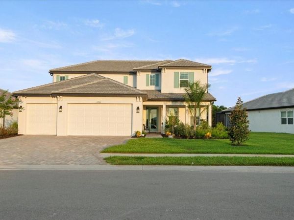 17703 SAVORY MIST CIRCLE, LAKEWOOD RANCH, FL 34211