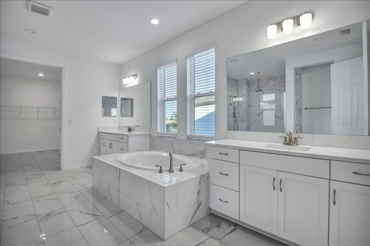 17703 Savory Mist Circle, Lakewood Ranch, FL 34211 Photo