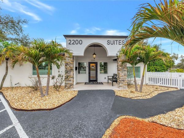 2200 49TH STREET N, ST PETERSBURG, FL 33710