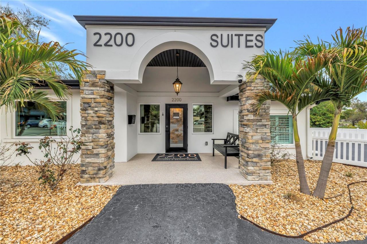 2200 49th Street N, Saint Petersburg, FL 33710 Photo