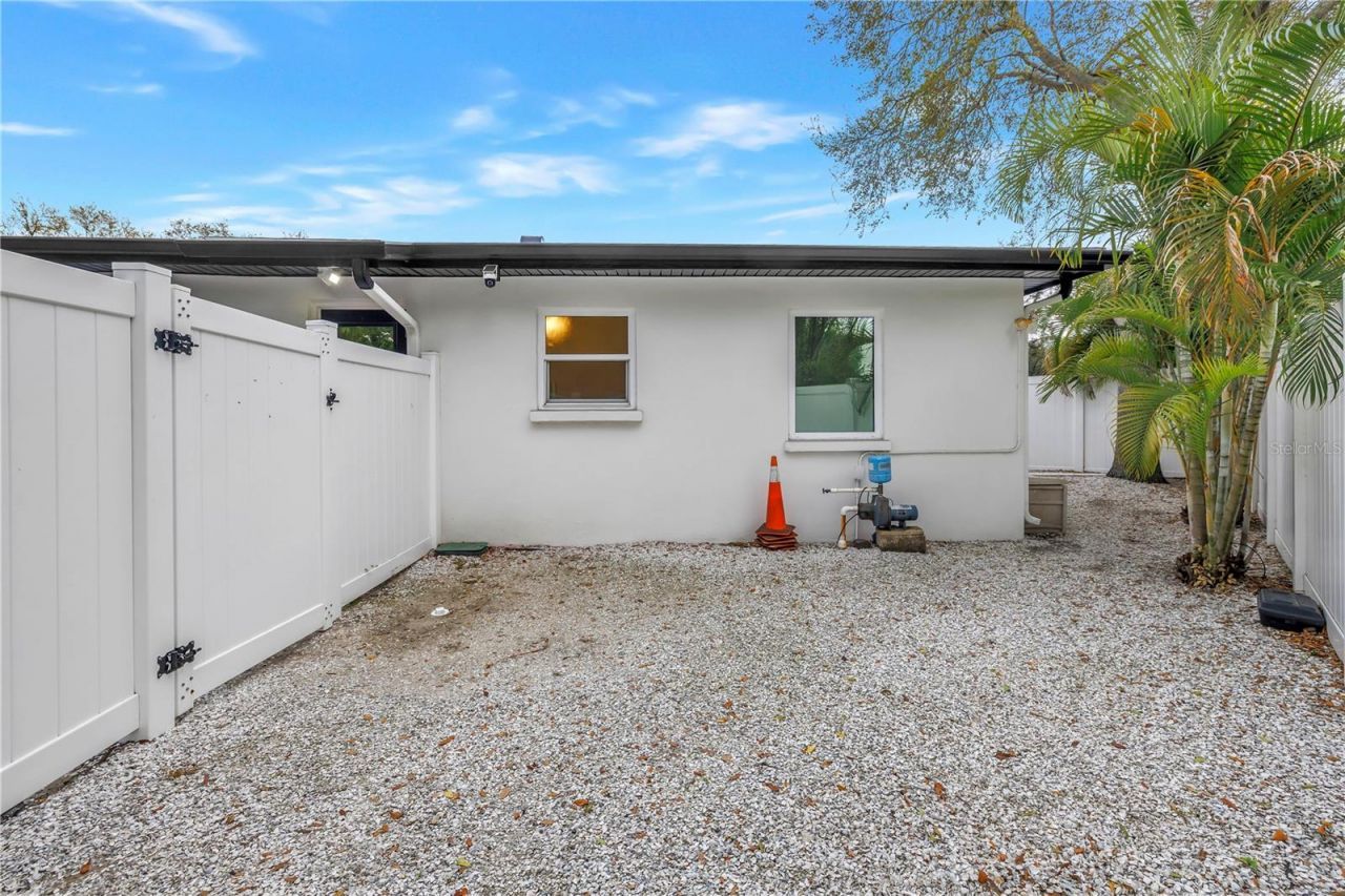 2200 49th Street N, Saint Petersburg, FL 33710 Photo
