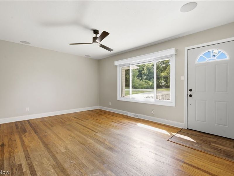 12832 S Portage Street, Doylestown, OH 44230 Photo 3