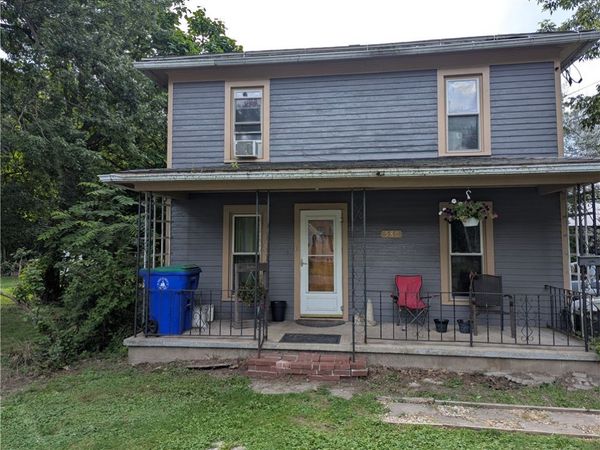 580 East Avenue , Medina, NY 14103