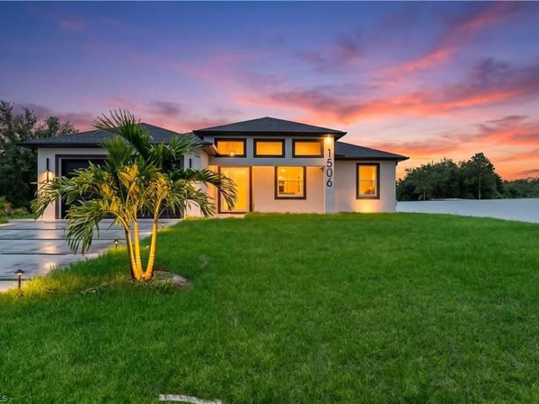 1506 Richmond AVE N, LEHIGH ACRES, FL 33972