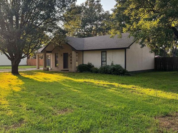 1300 Charles Street, Trumann, AR 72472