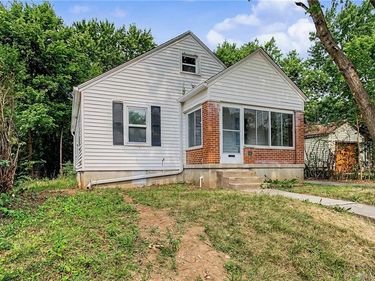 17 Coffman Avenue, Trotwood, OH 45426