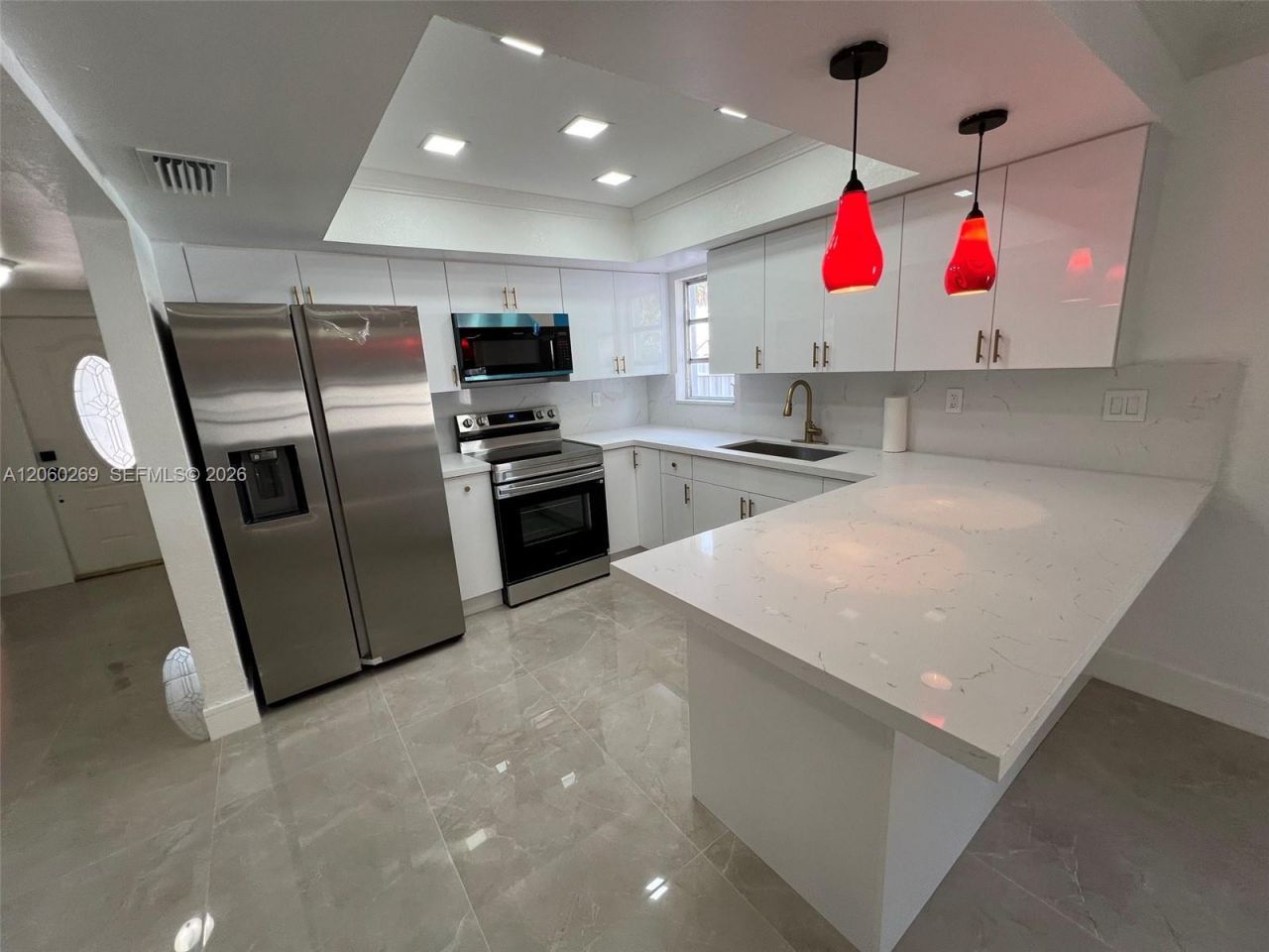 1820 W 72nd Pl, Hialeah, FL 33014 Photo